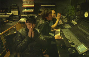 方大同录音棚工作照